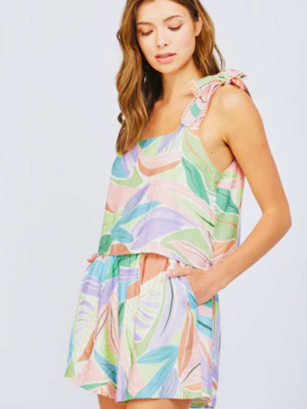 Fate Pastel Multicolor Leaf Print Tie-Shoulder Tank